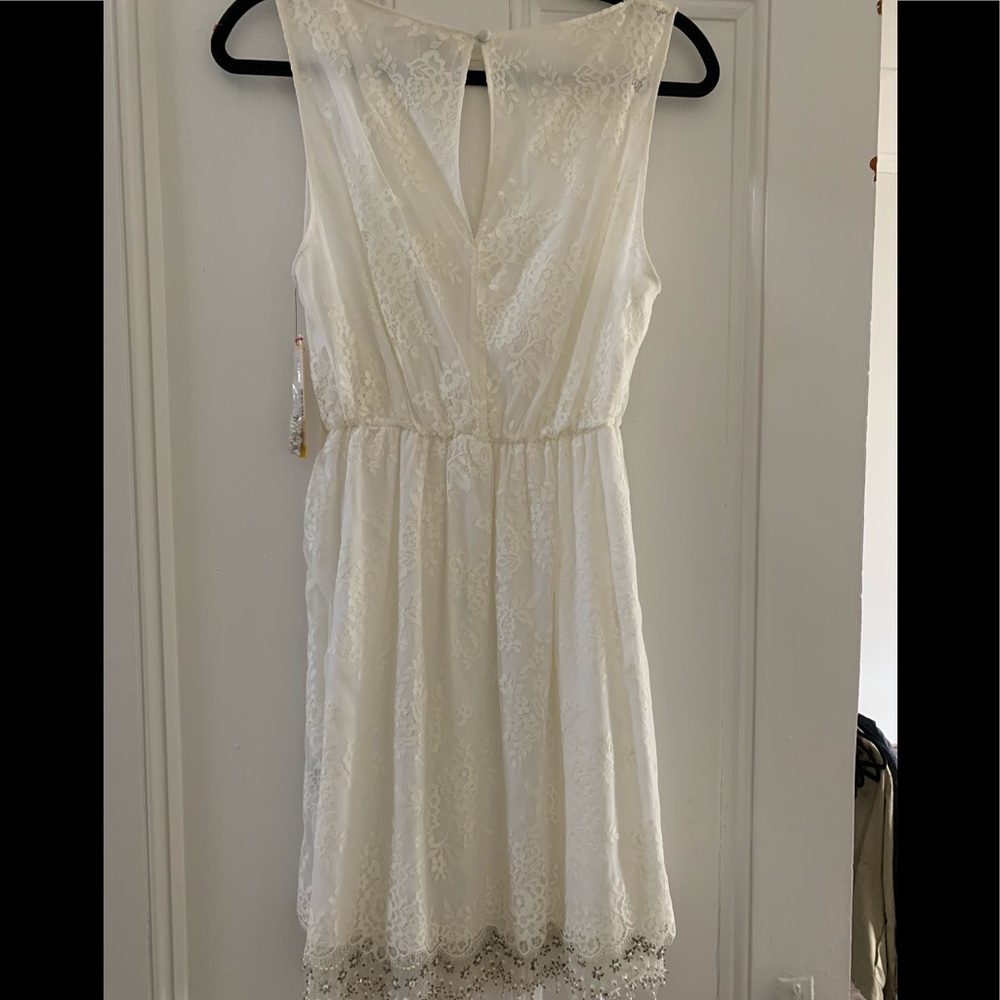 LAST CALL! MAKE OFFER!
Exquisite Alice + Olivia White Lace Dress, Size S - Picture 7 of 10